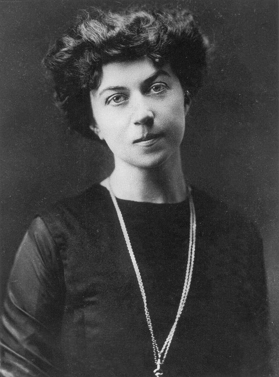 Retrato de Aleksandra Kolontái